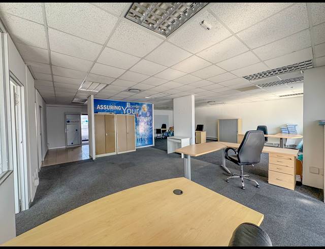 176M² OFFICE FOR SALE IN UMHLANGA RIDGE